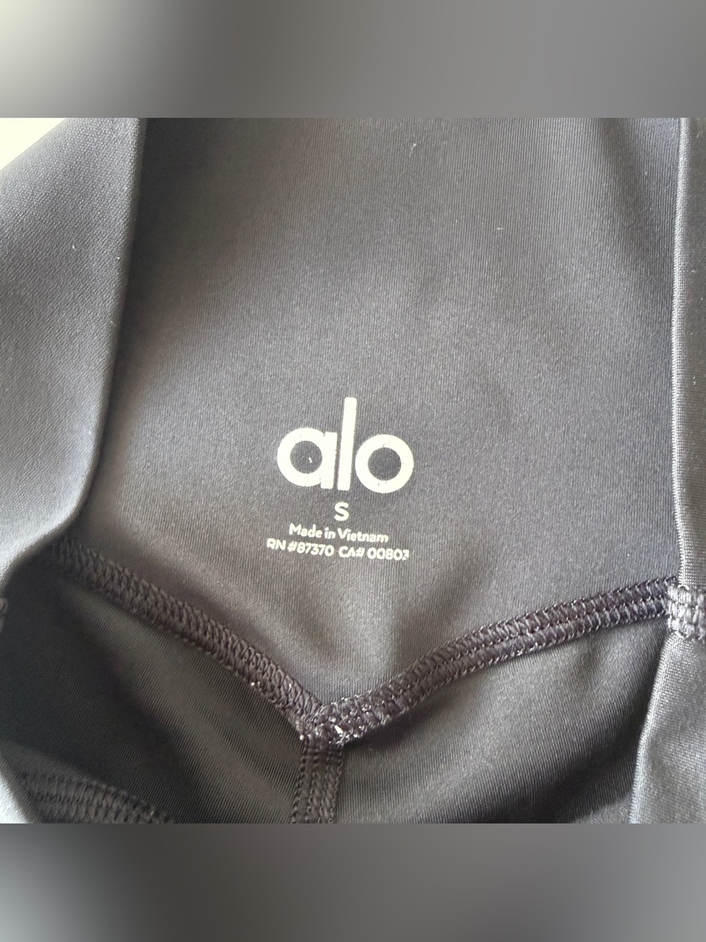 ALO Yoga High-Waist Black Airlift Energy Bike Shorts - Picture 3 of 6